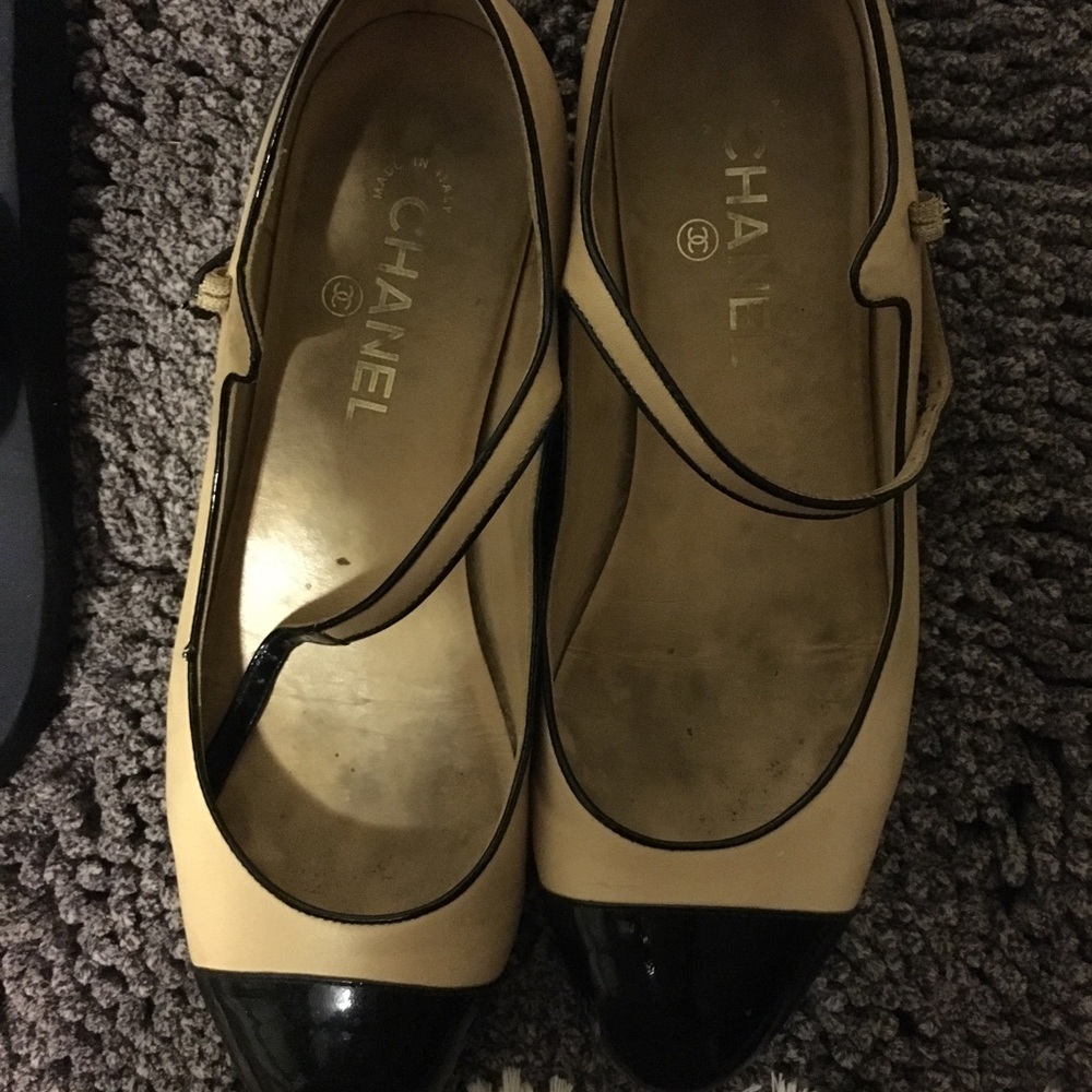 Chanel shoes- def worn but in good condition